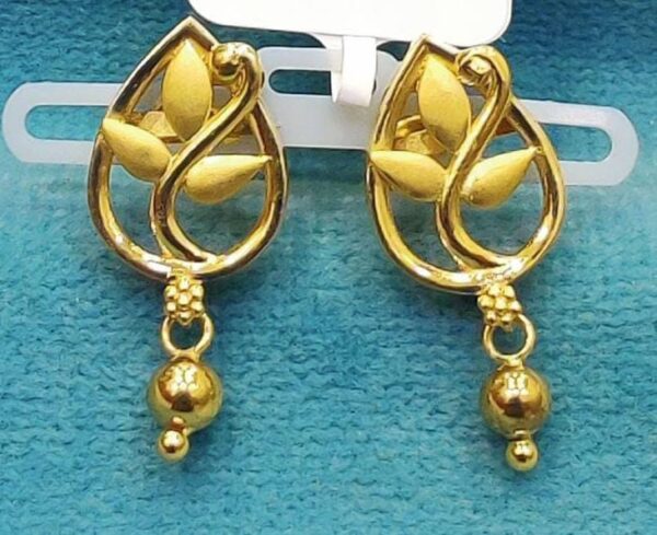 Nishika Drop Earrings